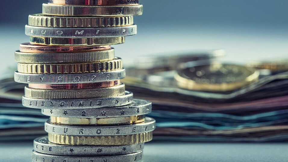 © shutterstock / 261370952